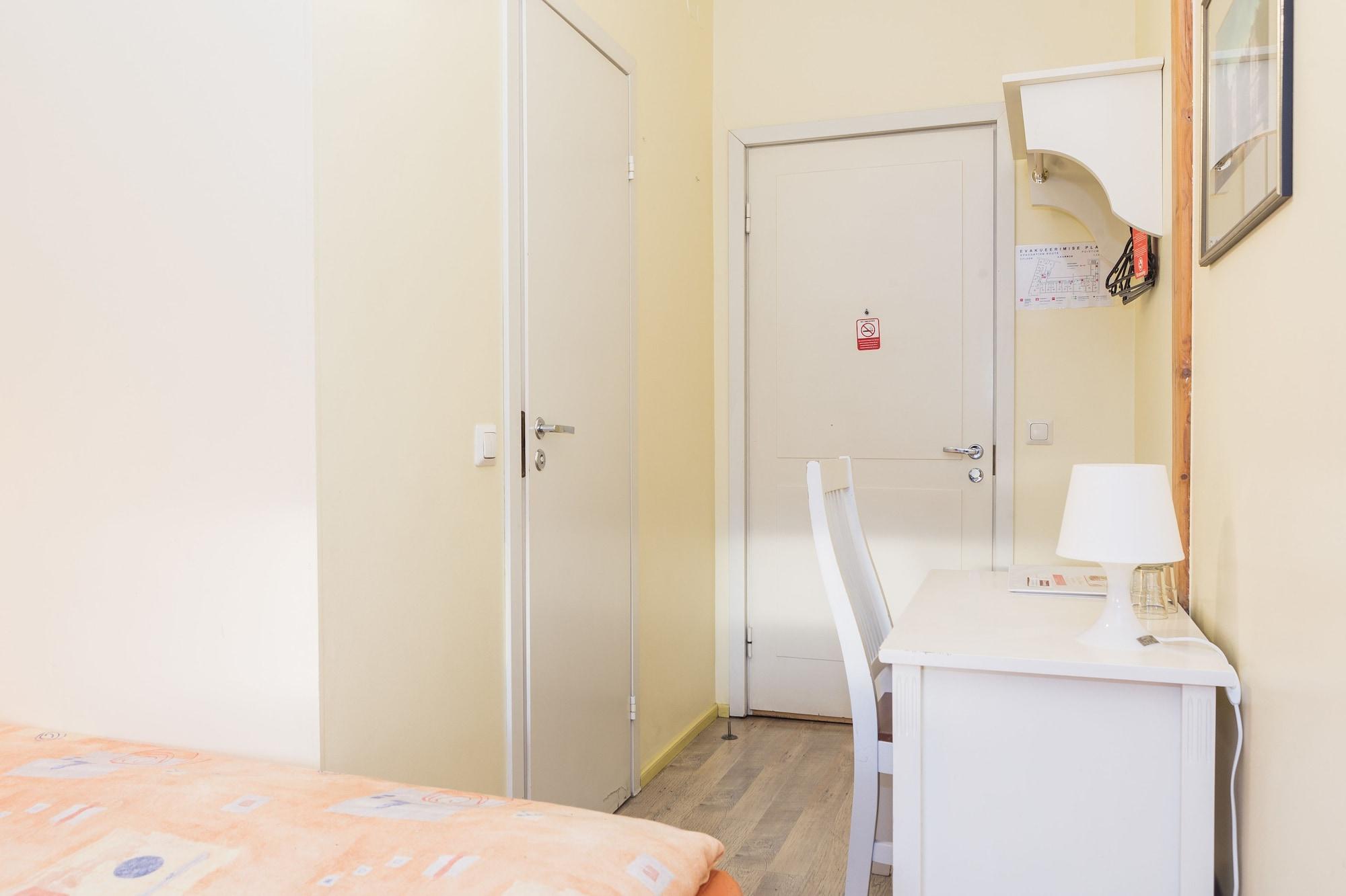 Economy Hotel Tallinn Luaran gambar